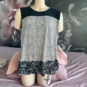 Sleeveless blouse